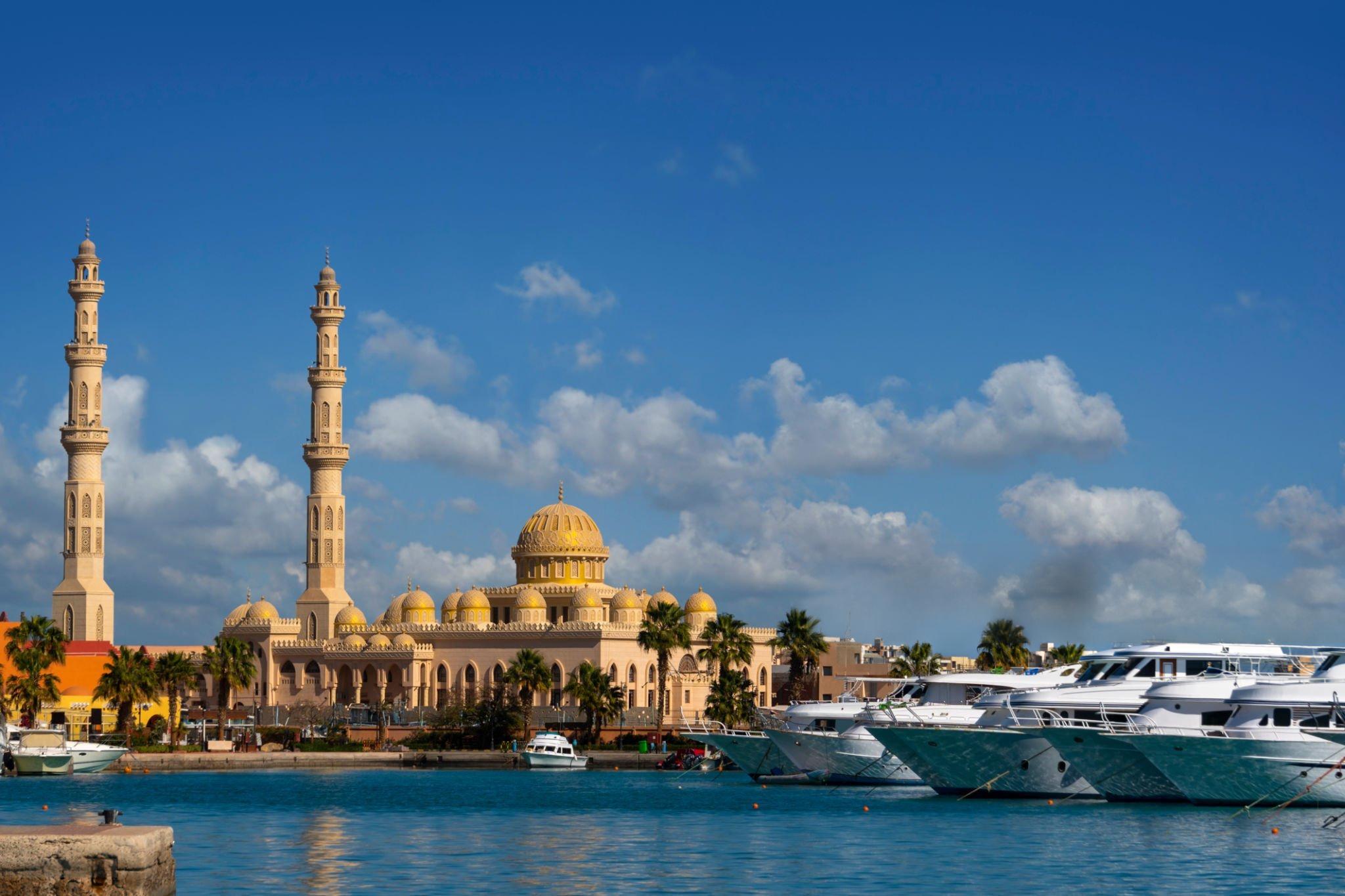 Stadtrundfahrt durch Hurghada – Die Perle am Roten Meer mit Famco Tours entdecken