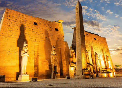 Die faszinierendsten Tempel in Luxor: Geschichte, Geheimnisse und Highlights