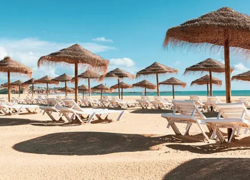 Strände abseits der Resorts – Versteckte Küstenparadiese in Ägypten